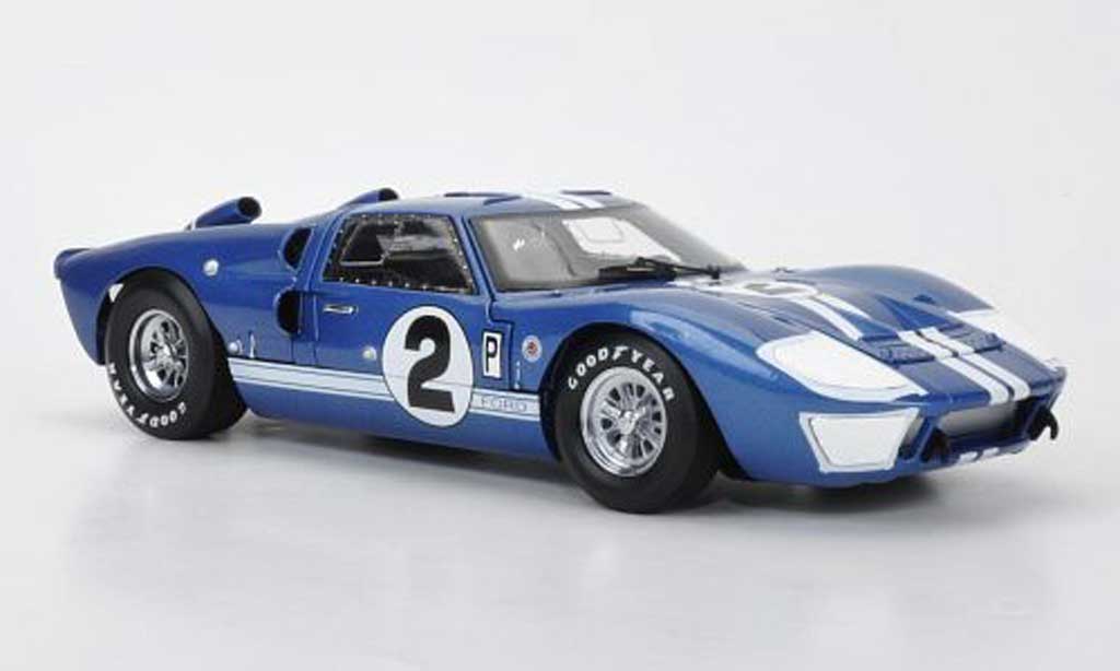 Ford GT40 1/18 Shelby Collectibles GT 40 MkII No.2 Sebring 1966 modellino in miniatura