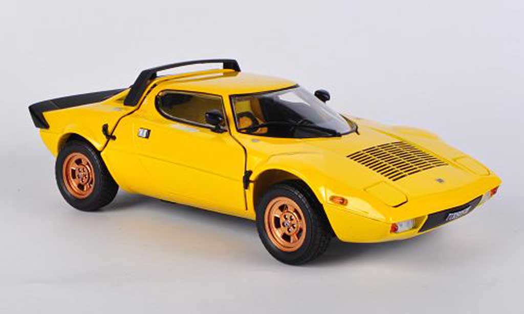 Lancia Stratos 1/18 Sun Star giallo 1975 modellino in miniatura