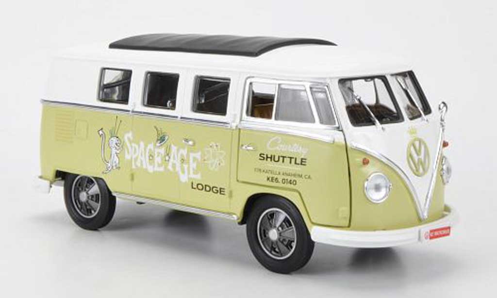 Volkswagen Combi 1/18 Greenlight T1 Samba Space Age Lodge - Courtesy Shuttle 1962 modellino in miniatura