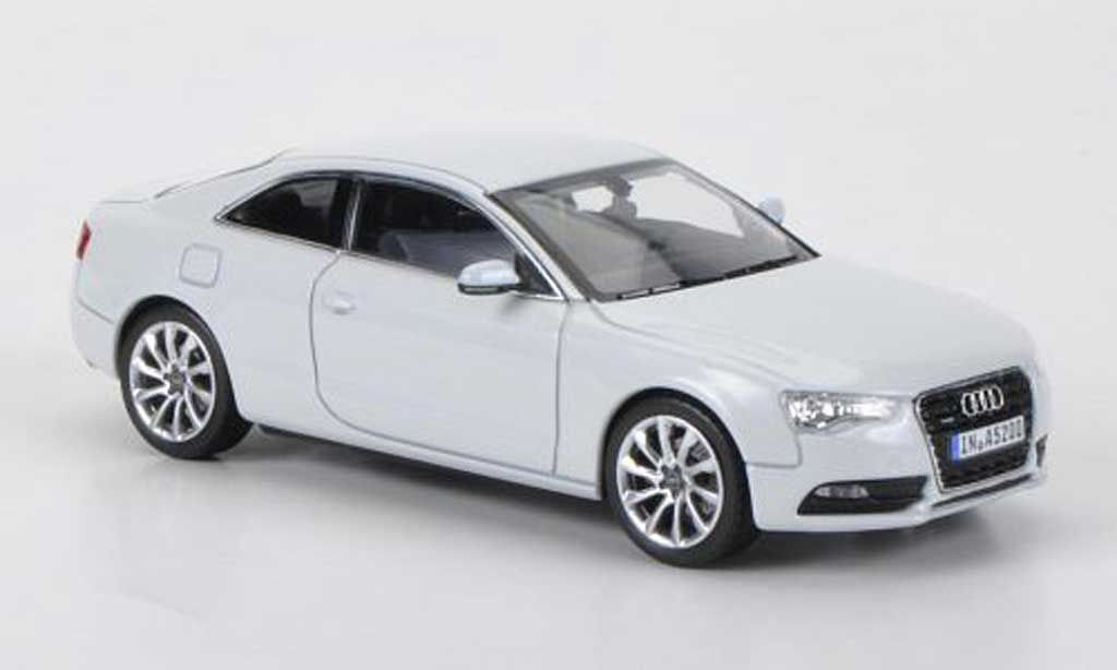 Audi A5 1/43 Norev Coupe bianco 2011 modellino in miniatura