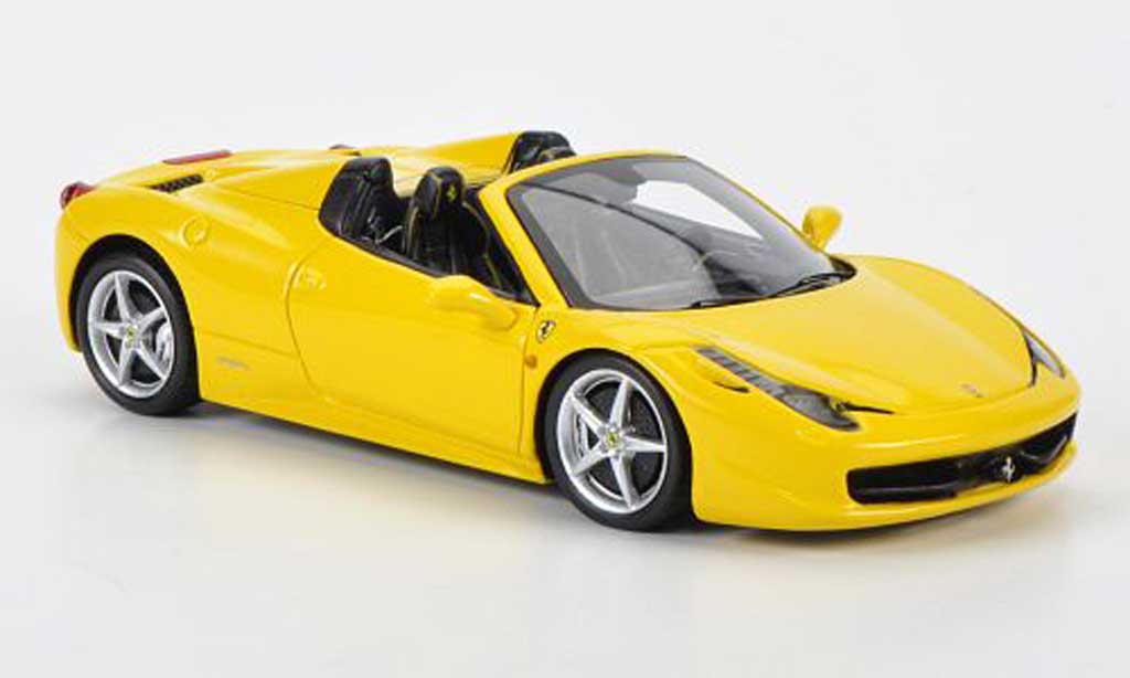 Ferrari 458 Italia Spider 1/43 Fujimi Italia Spider giallo 2012 modellino in miniatura