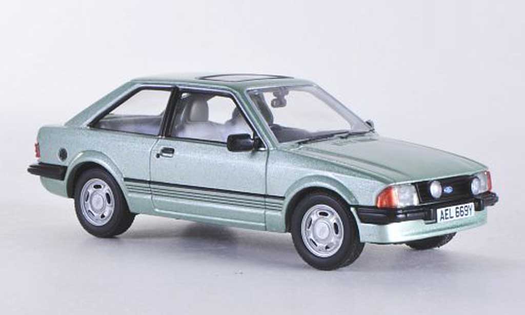 Ford Escort MK3 1/43 Vanguards MK3 1.6 Ghia grun RHD modellino in miniatura