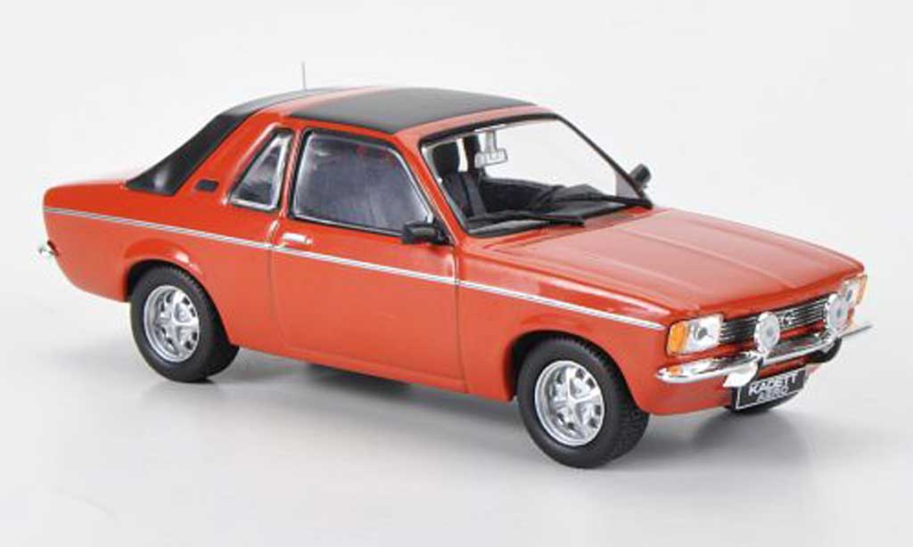 Opel Kadett C 1/43 Hachette C Aero rosso (ohne Magazin) 1978 modellino in miniatura