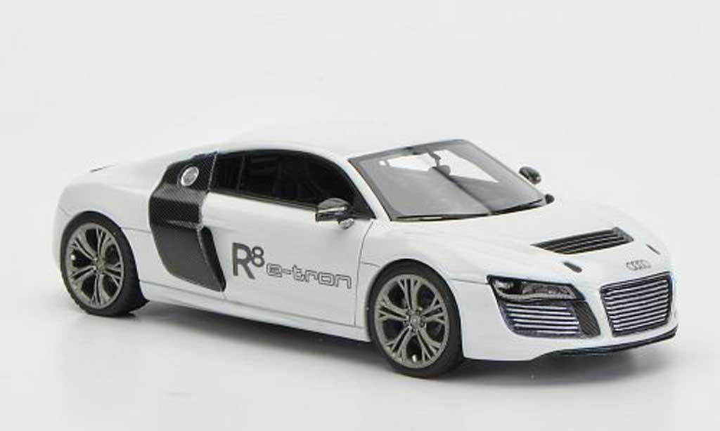 Audi R8 e-tron 1/43 Look Smart e-tron Concept bianco/carbonoptik modellino in miniatura