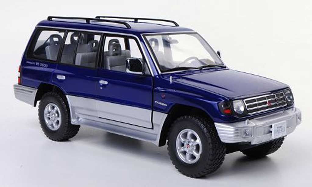 Mitsubishi Pajero 1/18 Sun Star 24V V6 3500 blu/grigio 1998 modellino in miniatura