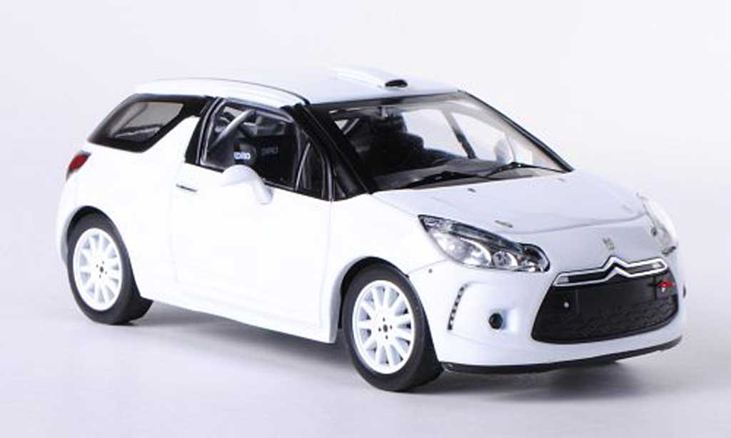 DS Automobiles DS3 R3 1/43 IXO R3 bianco Plain Body Version 2010 modellino in miniatura