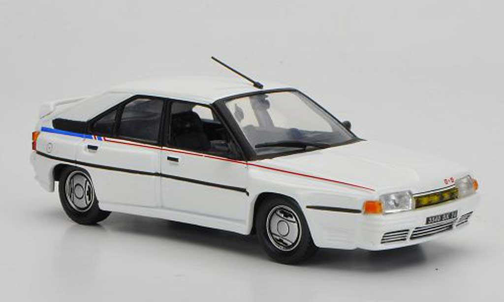 Citroen BX 4TC 1/43 Nostalgie 4TC bianco 1986 modellino in miniatura