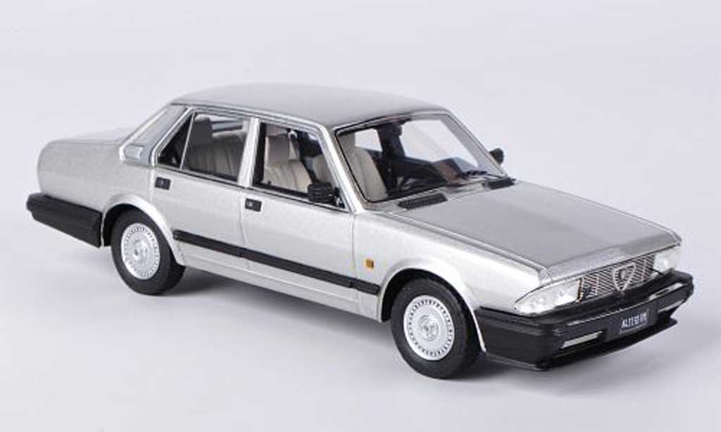 Alfa Romeo Alfa 6 2.5i 1/43 Kess V6 Quadrifoglio grigiogrigio 1983 modellino in miniatura