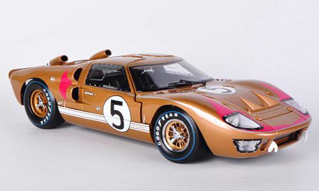 Ford GT40 1/18 Shelby Collectibles GT 40 MkII No.5 Team Holman/Moody R.Bucknum / D.Hutcherson 1966 modellino in miniatura
