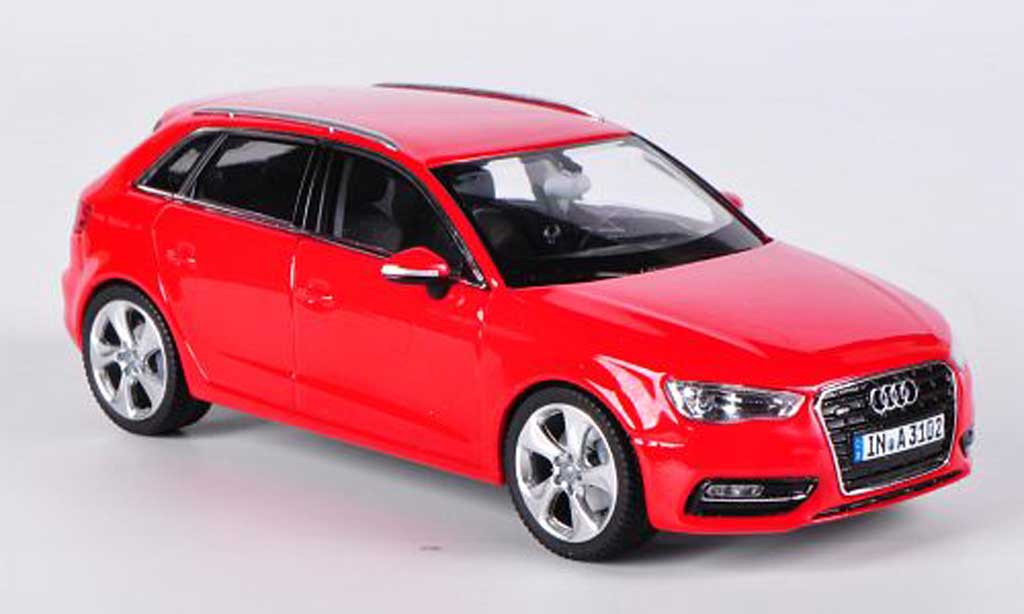 Audi A3 1/43 Schuco Sportback rosso 2012 modellino in miniatura