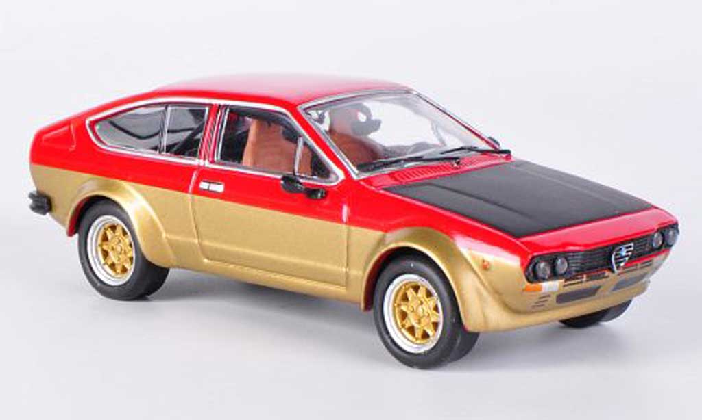 Alfa Romeo GT 2.0 1/43 M4 V 2.0 Alfetta 2000 rosso/gold/mattnero 1976 modellino in miniatura
