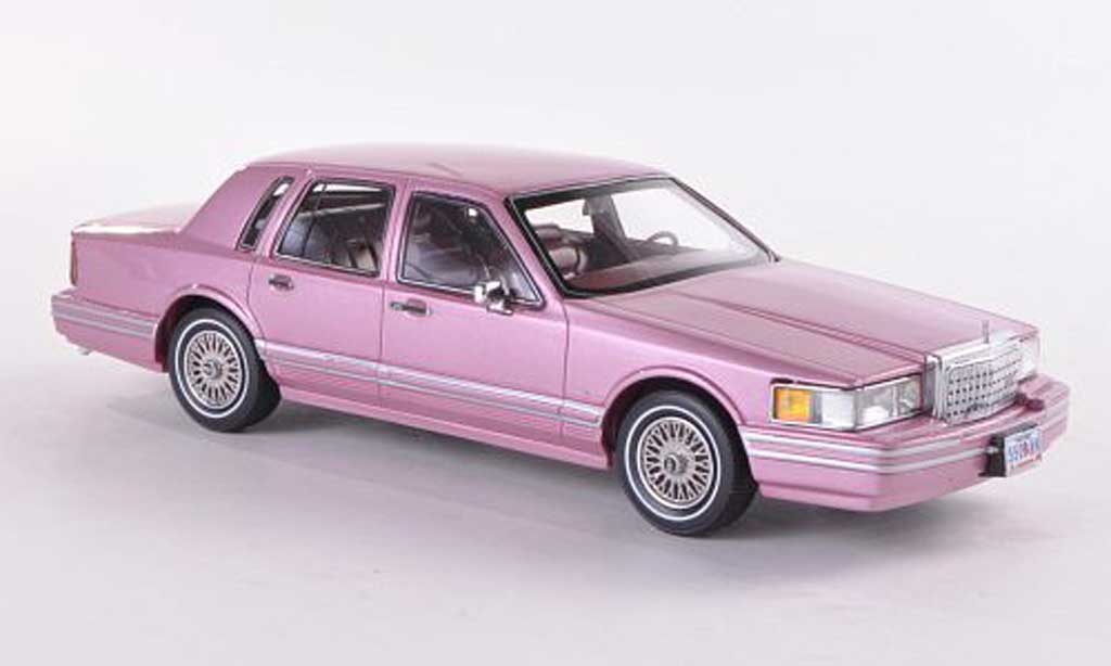 Lincoln Town Car 1990 1/43 American Excellence 1990 flieder limitierte Auflage 300 Stuck 1990 modellino in miniatura