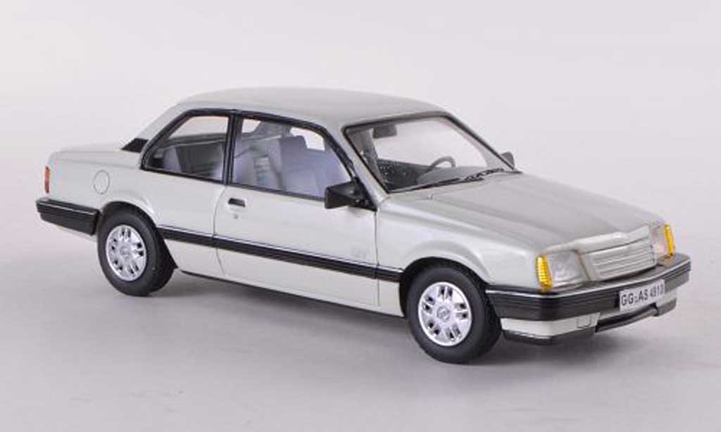Opel Ascona C 1/43 Neo C GT 2-Turer bianco 1986 modellino in miniatura