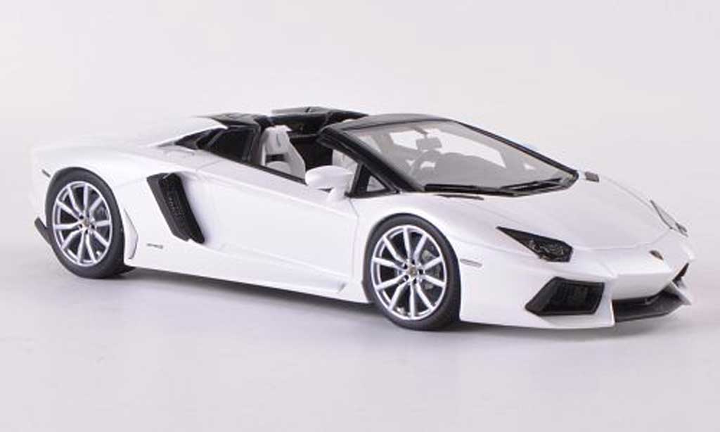 Lamborghini Aventador Roadster 1/43 Look Smart Roadster LP700-4 bianco modellino in miniatura