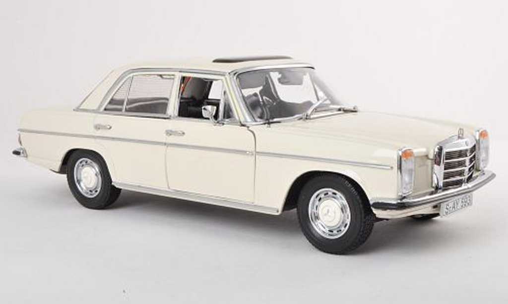 Mercedes 220 1/18 Sun Star (W115) bianco Strich 8 1968 modellino in miniatura