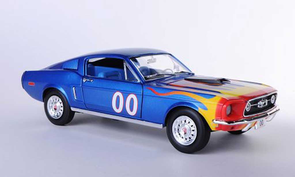 Ford Mustang 1968 1/18 Johnny Lightning 1968 Fastback No.00 The Dukes of Hazzard - Cooter's 1968 modellino in miniatura