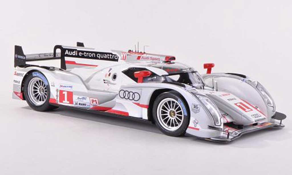 Audi R18 1/43 Spark e-tron quattro No.1 Sport Team Joest 24h Le Mans 2012 M.Faessler/A.Lotterer/B.Treluyer modellino in miniatura