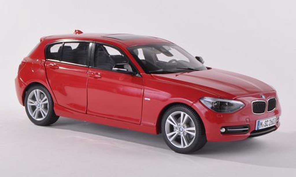 Bmw 120 F20 1/18 Paragon F20 d nero-rosso modellino in miniatura
