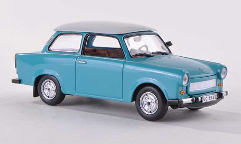Trabant 601 1/43 IST Models blu/bianco modellino in miniatura