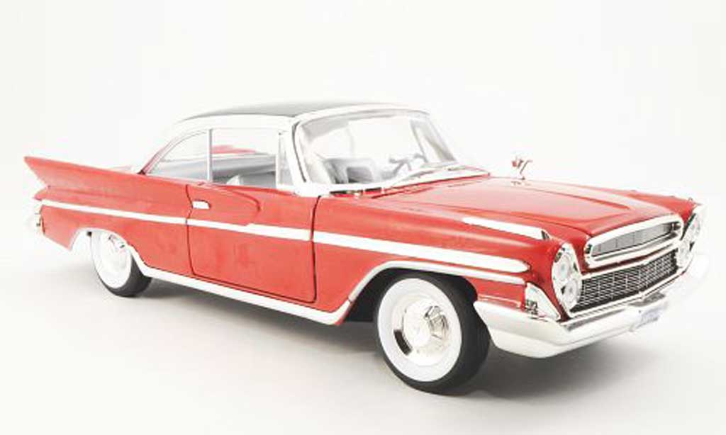 Desoto Adventurer 1/18 Yat Ming rosso/nero 1961 modellino in miniatura