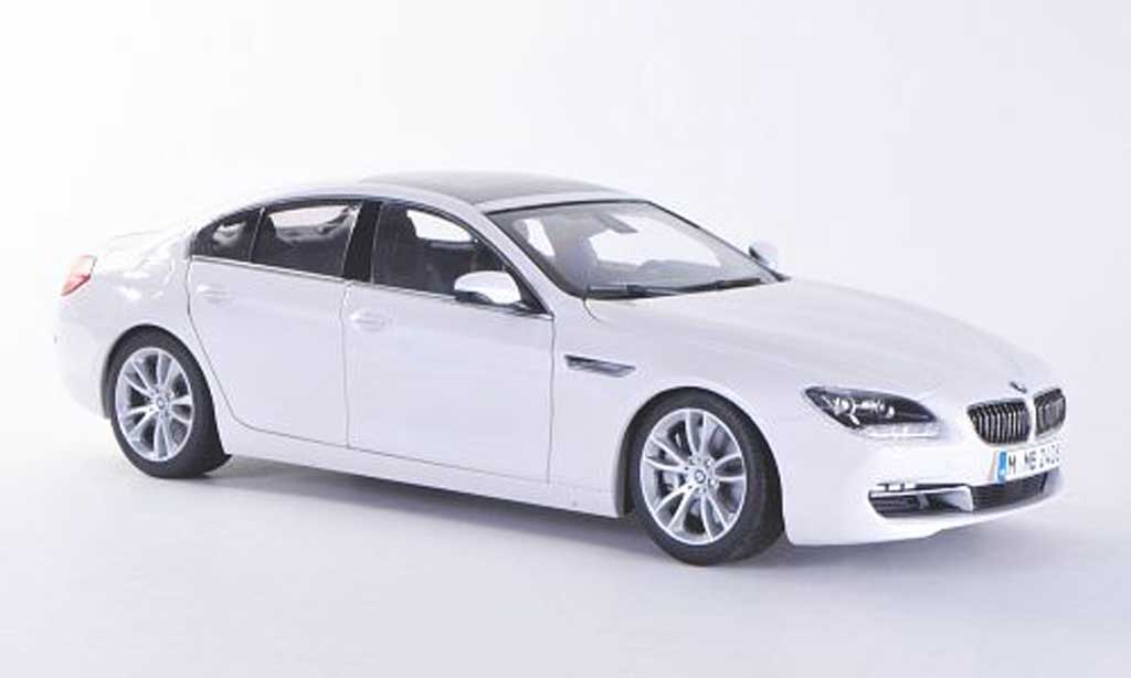 Bmw 640 F06 1/18 Paragon F06 i Gran Coupe bianco 2012 modellino in miniatura