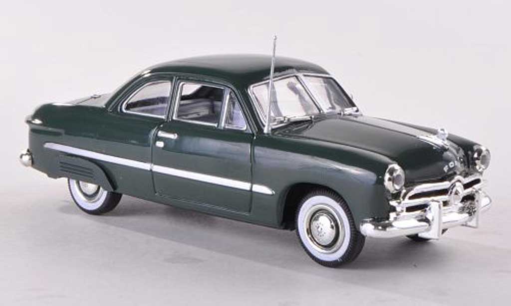 Ford Custom 1949 1/43 American Heritage Models 1949 2-Door Coupe grun mit hinteren Kotflugelabdeckungen modellino in miniatura