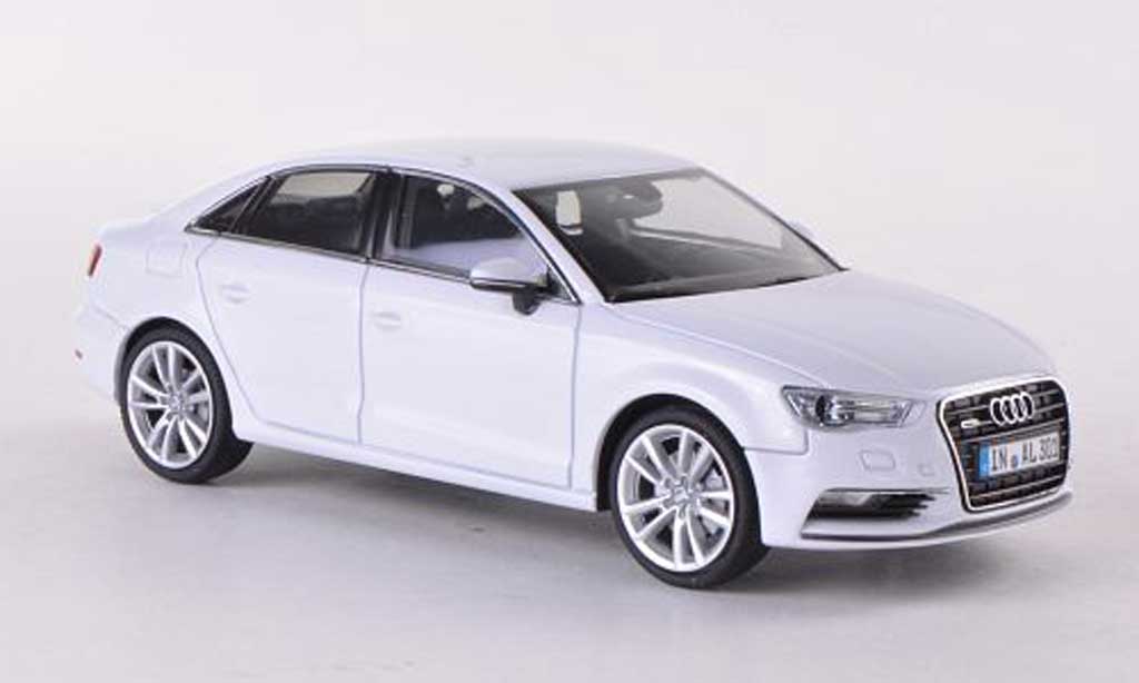 Audi A3 1/43 Herpa Limousine bianco 2013 modellino in miniatura