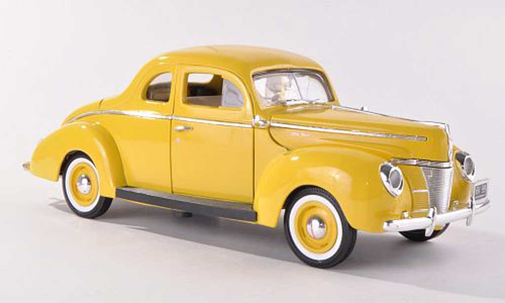 Ford Deluxe 1/18 Motormax giallo 1940 modellino in miniatura