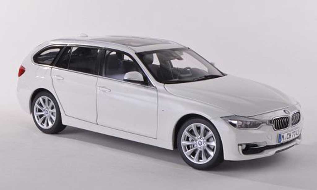 Bmw 330 F31 1/18 Paragon F31 Touring bianco 2012 modellino in miniatura