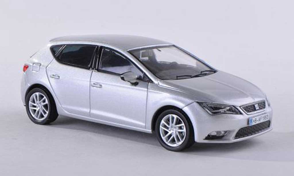 Seat Leon 1/43 Seat grigio 2012 modellino in miniatura