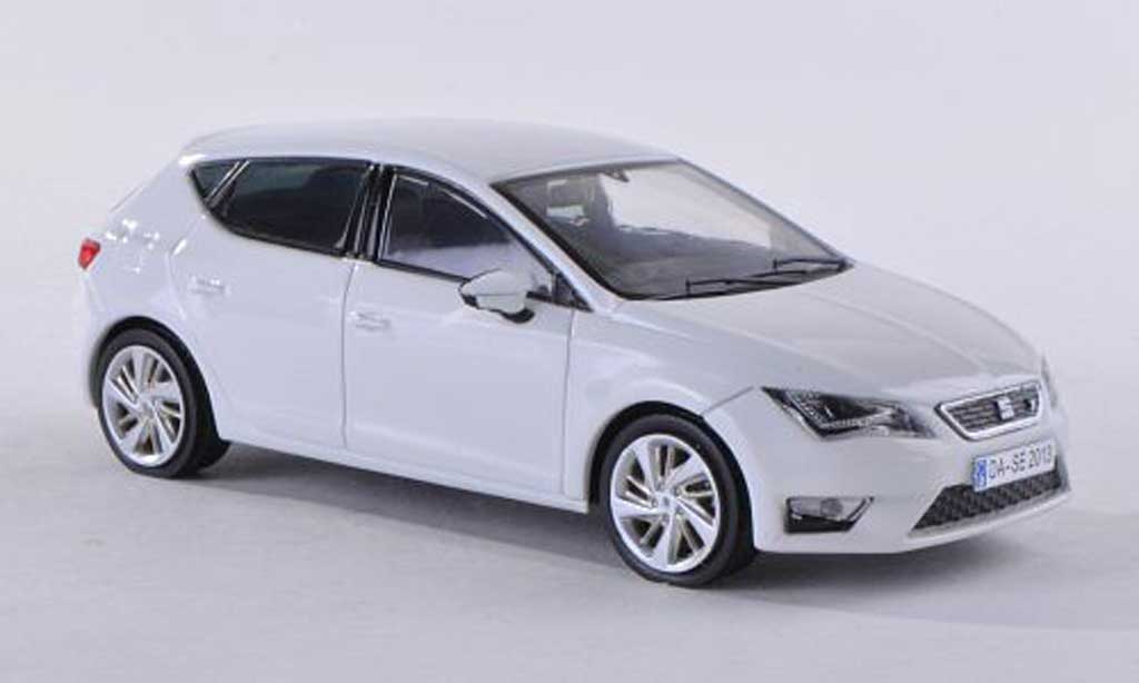 Seat Leon 1/43 Seat bianco 2012 modellino in miniatura