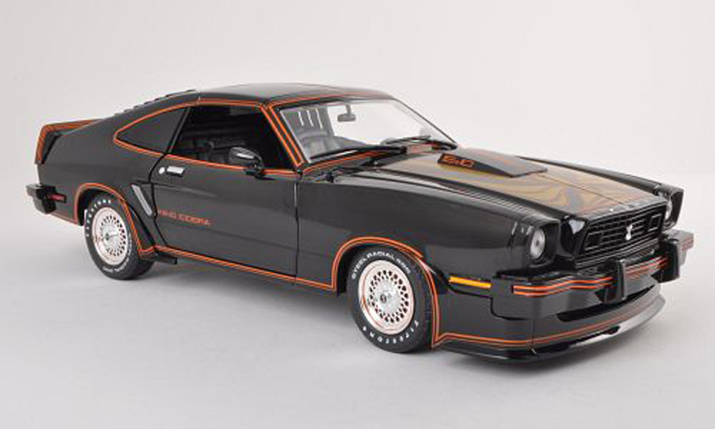 Ford Mustang 1978 1/18 Greenlight 1978 II King Cobra nero/grigio modellino in miniatura