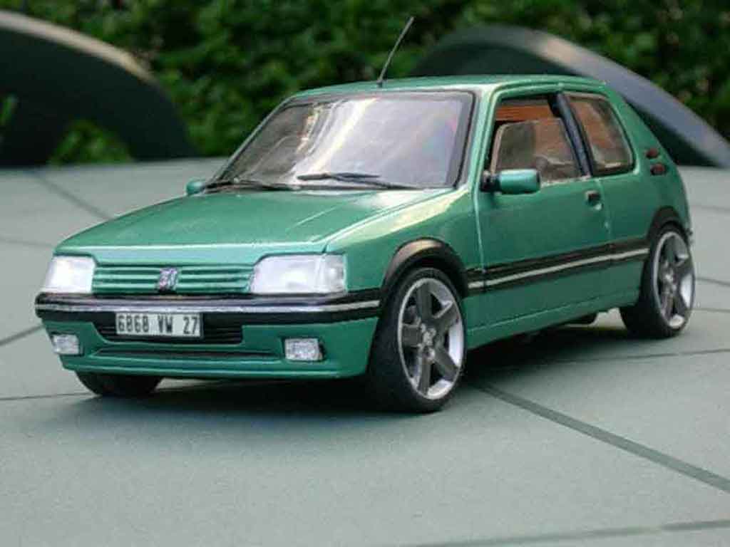 Peugeot 205 GTI 1/18 Solido Griffe GTI 1.9 jantes neros tuning modellino in miniatura