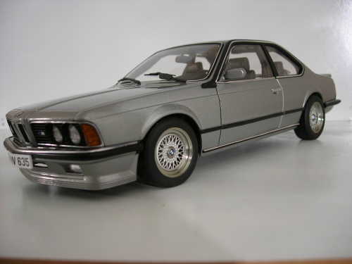 Bmw 635 CSI 1/18 Autoart m shadowline grigio modellino in miniatura