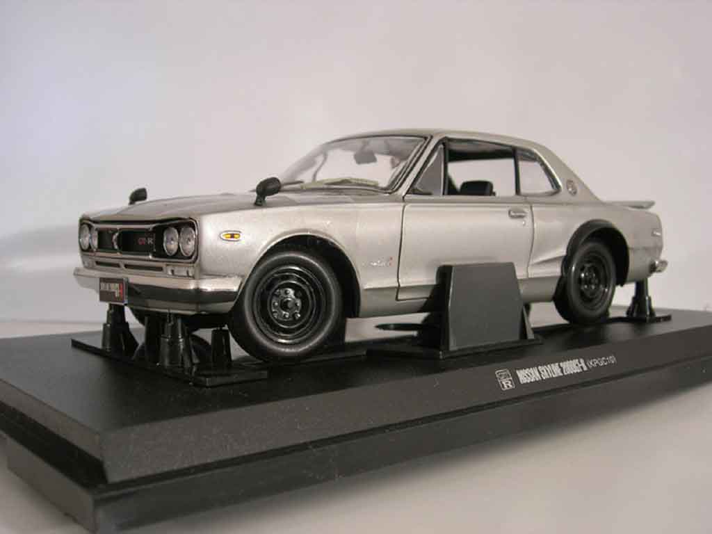 Nissan Skyline 2000 1/18 Kyosho 2000 gt-r kpgc 10 grigio modellino in miniatura