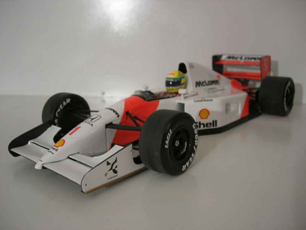 McLaren MP4-12C 1/18 Minichamps MP4 /7 ayrton senna modellino in miniatura