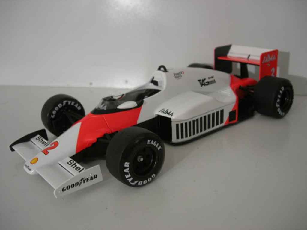 McLaren MP4-12C 1/18 Solido MP4 /2b alain prost 1985 modellino in miniatura