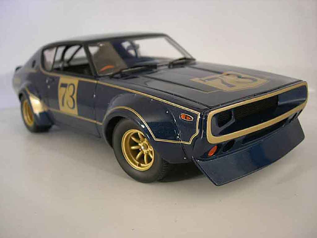 Nissan Skyline 2000 1/18 Kyosho 2000 gt-r kpgc 110 racing version modellino in miniatura