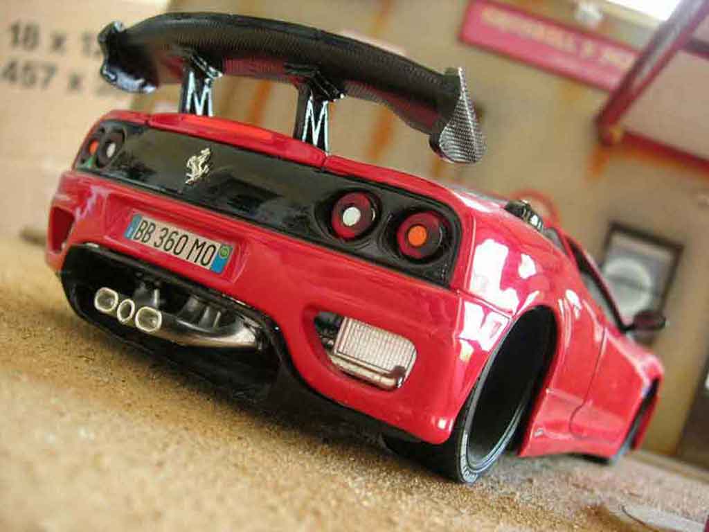 Ferrari 360 Modena 1/18 Burago Modena coupe rosso tuning modellino in miniatura