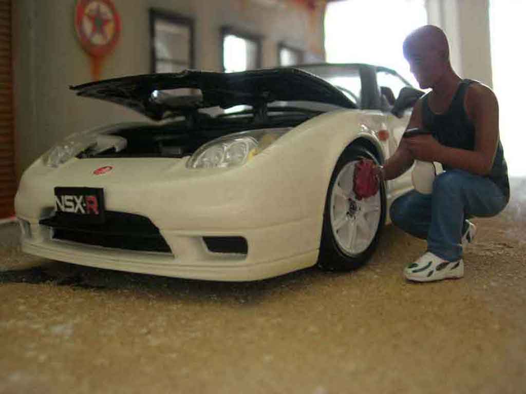 Honda NSX 1/18 Motormax type r tuning modellino in miniatura