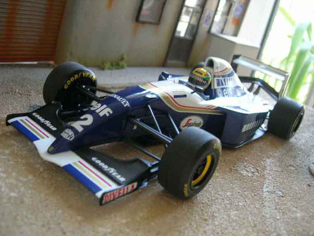 Renault F1 1/18 Minichamps fw16 ayrton senna modellino in miniatura