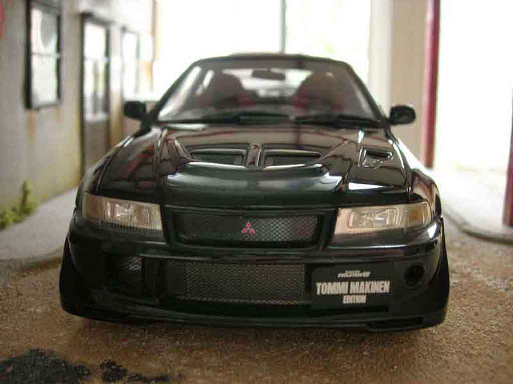 Mitsubishi Lancer Evolution VI 1/18 Autoart Evolution VI tommi makinen edition nero modellino in miniatura