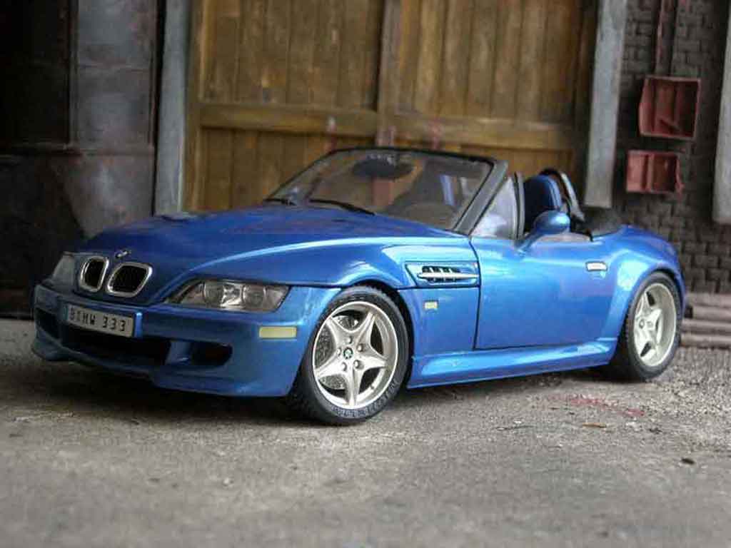 Bmw Z3 M 1/18 Burago M roadster blu 1996 modellino in miniatura