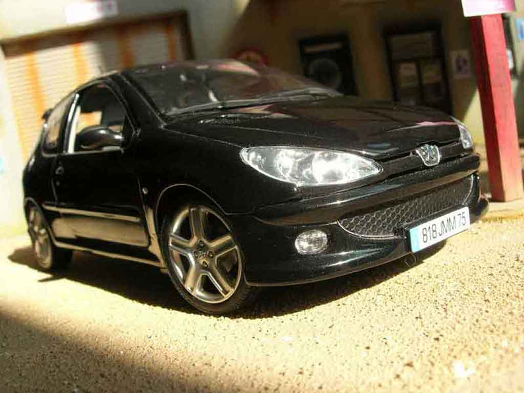 Peugeot 206 RC 1/18 Norev RC nero modellino in miniatura