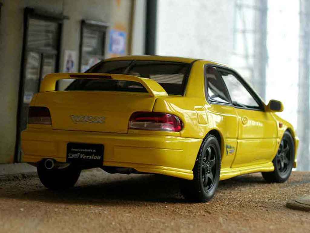 Subaru Impreza WRX Type R 1/18 Autoart WRX Type R gt turbo sti giallo modellino in miniatura