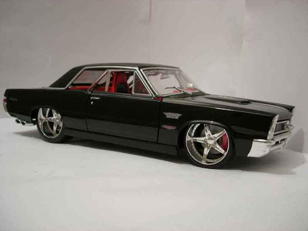 Pontiac GTO 1/18 Jada Toys 1965 modellino in miniatura