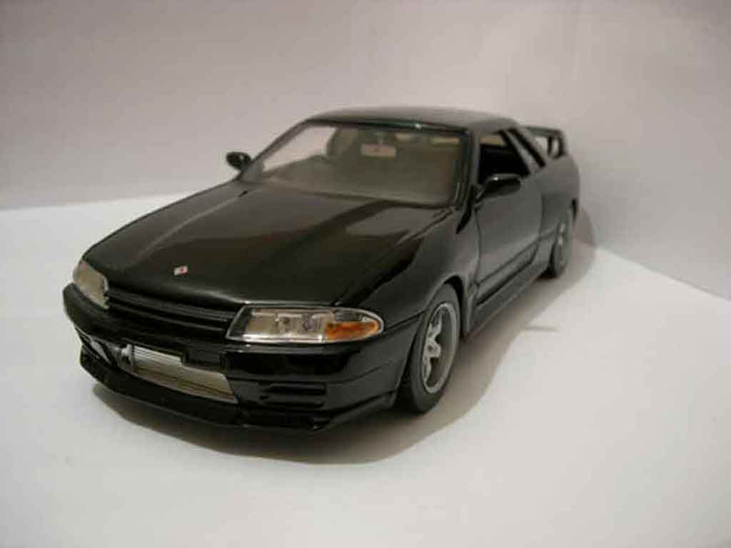 Nissan Skyline R32 1/18 Jada Toys R32 initial d nero modellino in miniatura