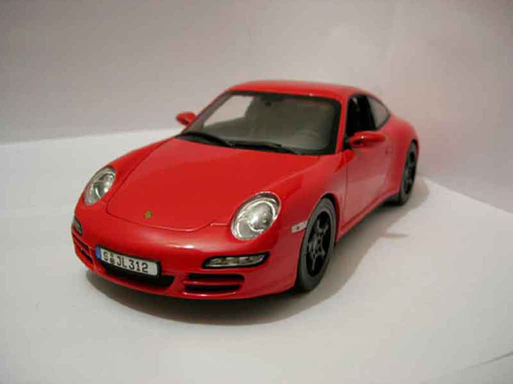 Porsche 997 4S 1/18 Norev 4S rosso modellino in miniatura