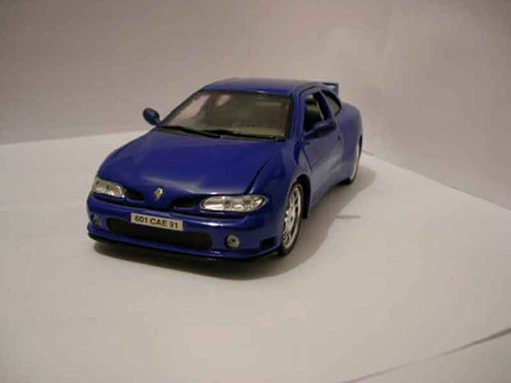 Renault Megane Maxi 1/18 Anson Maxi blu modellino in miniatura