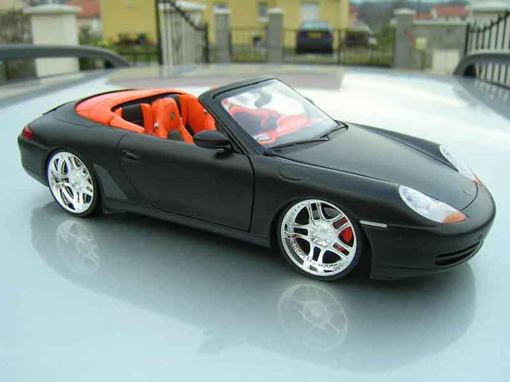 Porsche 996 Cabriolet 1/18 Ut Models Cabriolet nero tuning modellino in miniatura